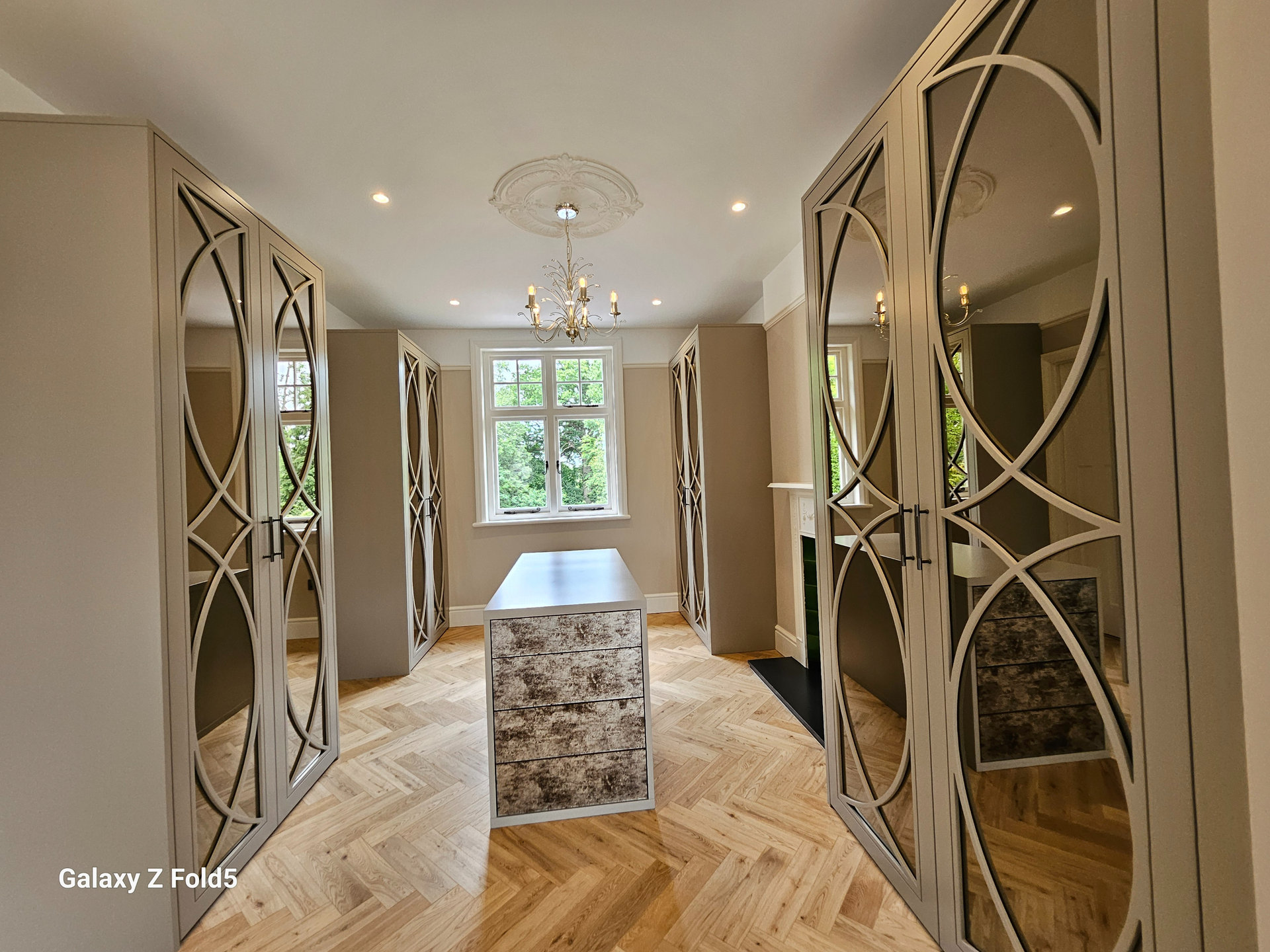 Kitchens, dining & interiors — 9